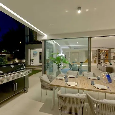 Villa New Modern Luxu Luxury New Modern Pue *