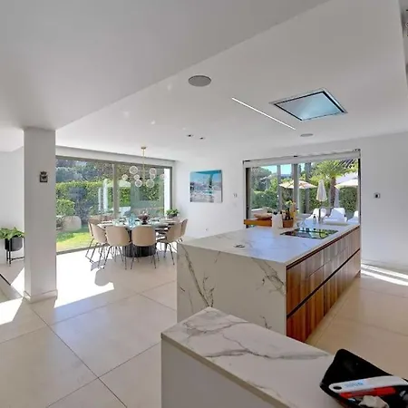 New Modern Luxu Luxury New Modern Pue *