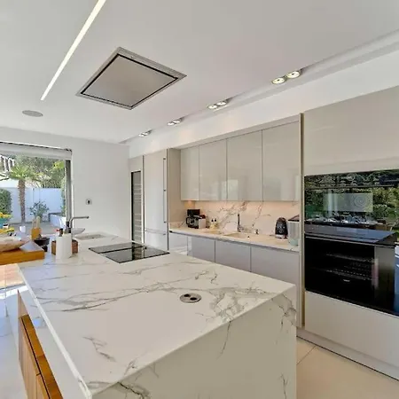 New Modern Luxu Luxury New Modern Pue Villa Marbella