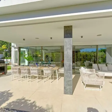 New Modern Luxu Luxury New Modern Pue * Marbella